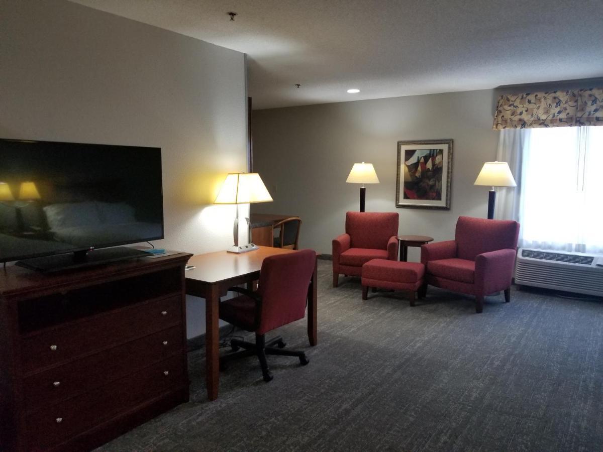 Wingate By Wyndham Savannah I-95 North Port Wentworth Exterior foto